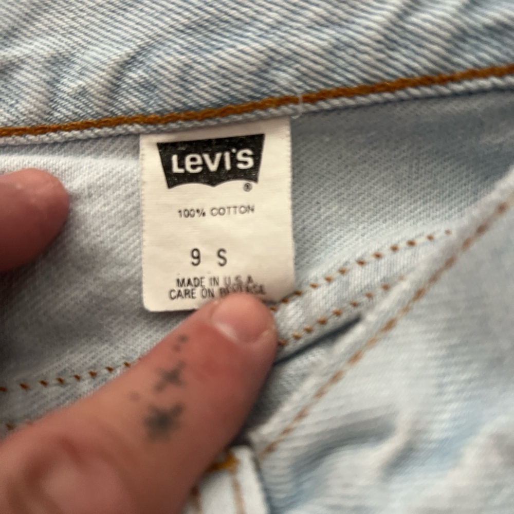Vtg 90s Juniors Levi’s 501 button fly white jeans - Picture 6 of 7